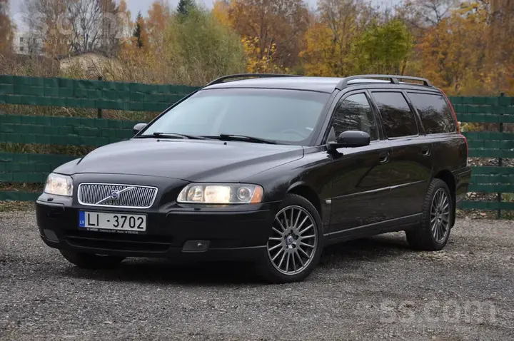 Volvo V70 2005 photo 2