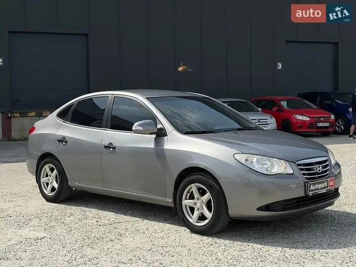 Hyundai Elantra 2011 photo 3