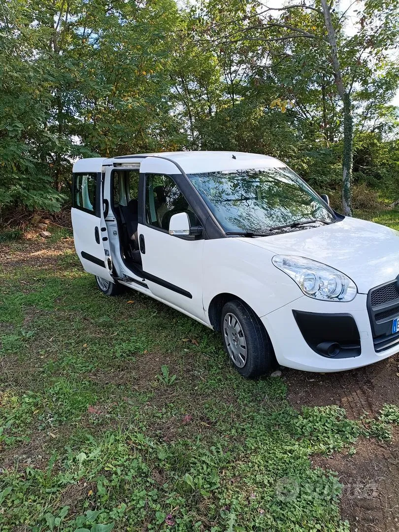 Fiat Doblo 2011 photo 5
