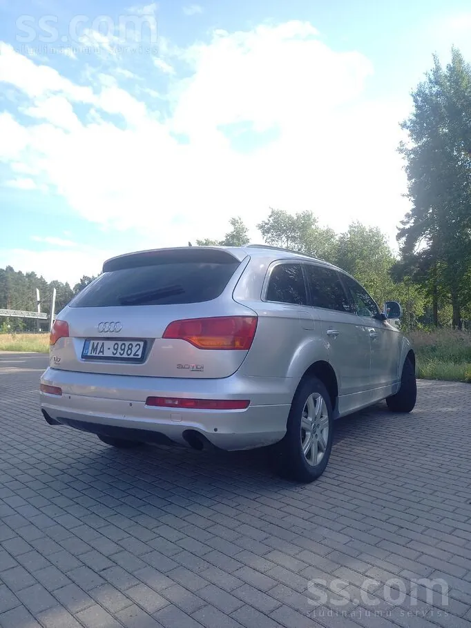 Audi Q7 2007 photo 3