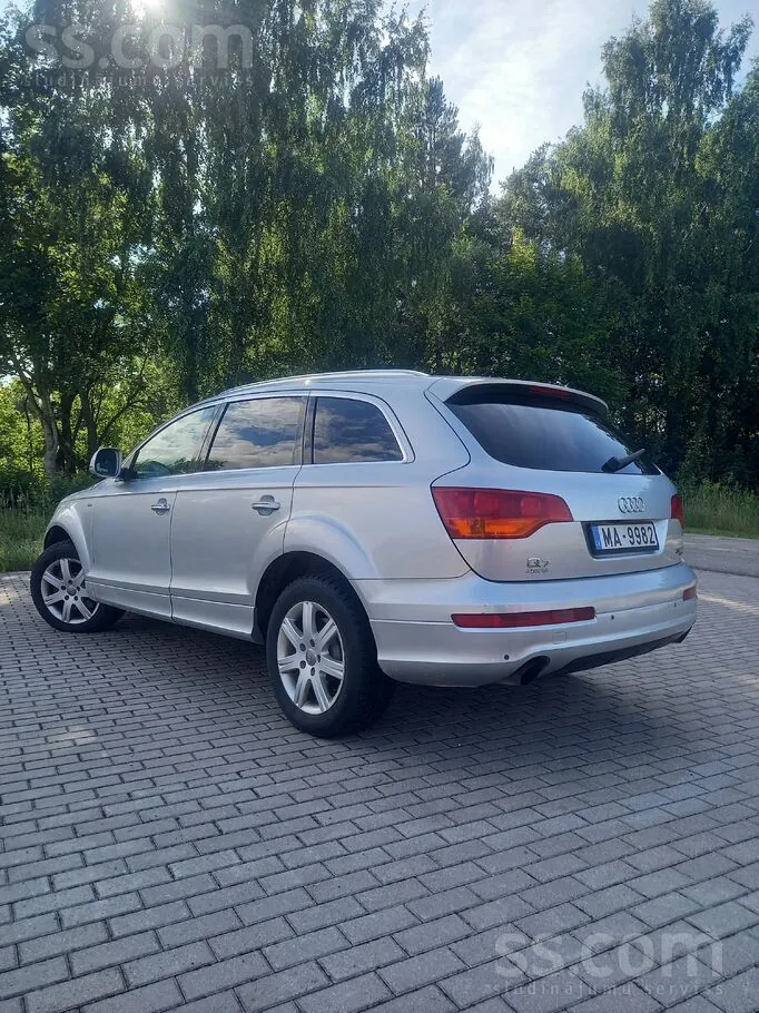 Audi Q7 2007 photo 2