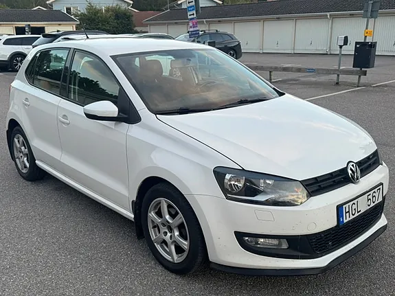 Volkswagen Polo 2011 photo 2