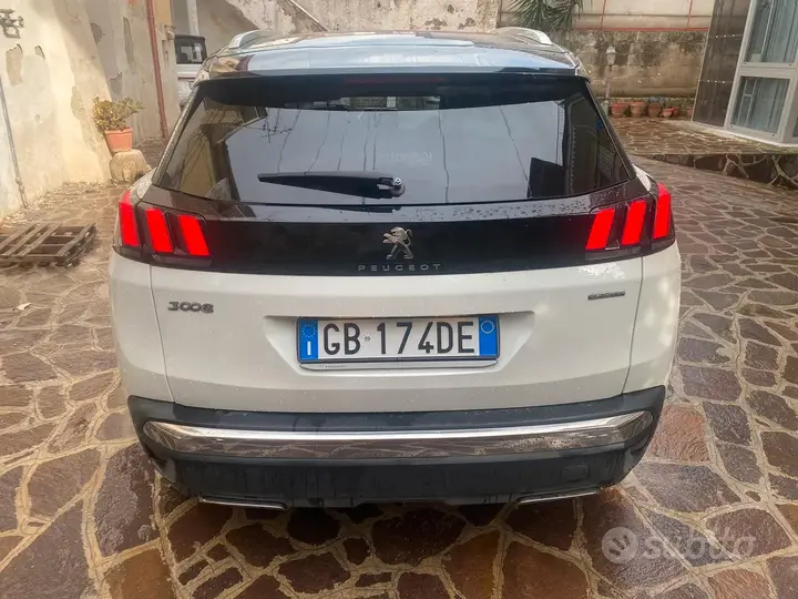 Peugeot 3008 2020 photo 3