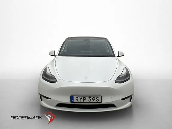 Tesla Model Y 2023 photo 2
