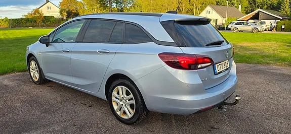 Opel Astra 2017 photo 2