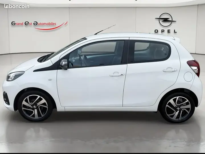 Peugeot 108 2015 photo 2
