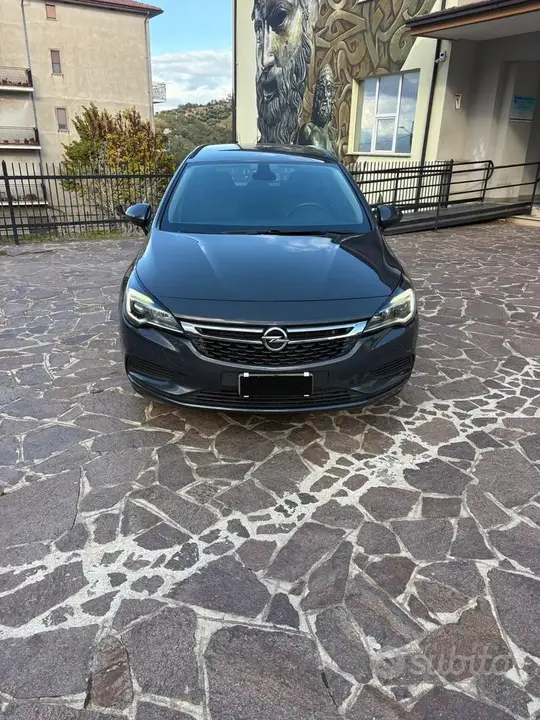 Opel Astra 2017 photo 3