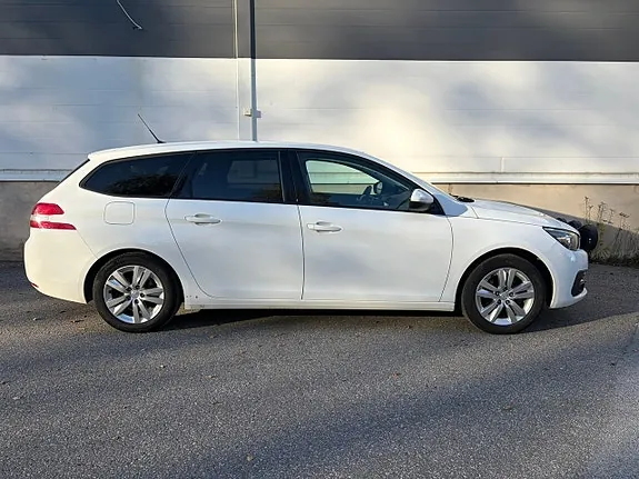 Peugeot 308 2019 photo 5