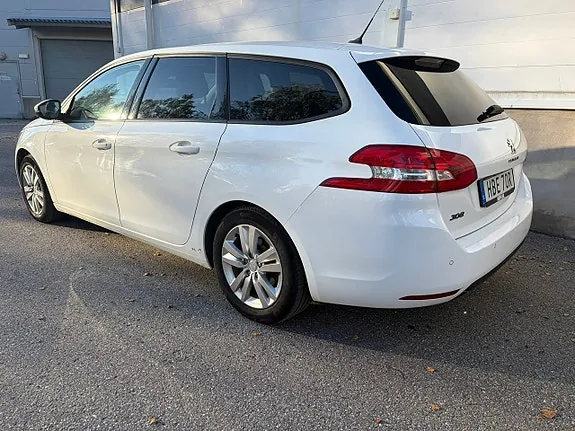 Peugeot 308 2019 photo 3