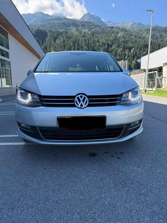 Volkswagen Sharan 2013 photo 2