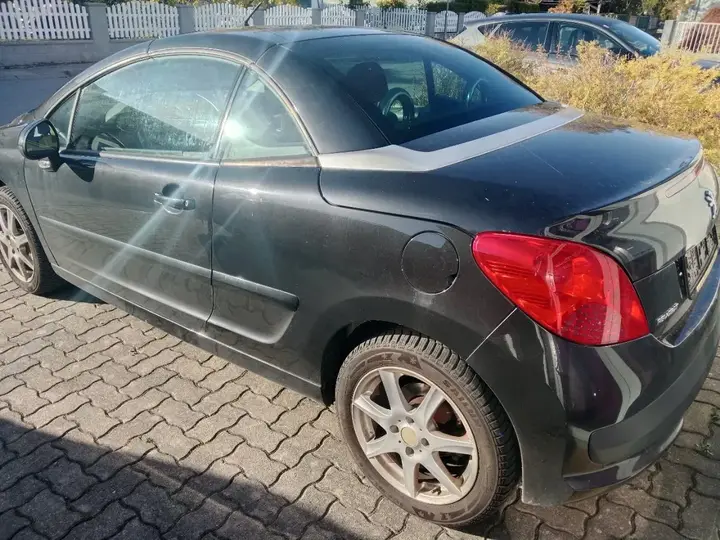 Peugeot 207 Cc 2009 photo 3