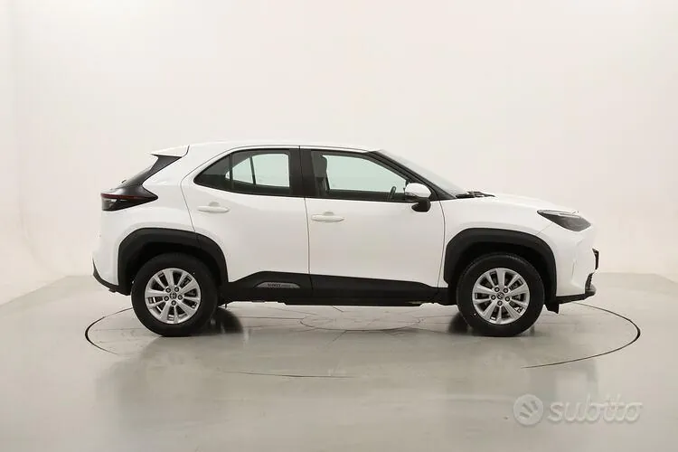 Toyota Yaris Cross 2022 photo 3