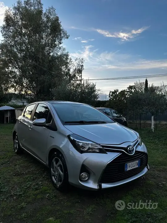 Toyota Yaris 2017 photo 3