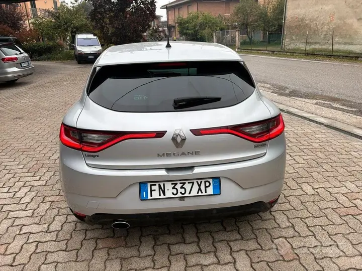 Renault Megane 2018 photo 4