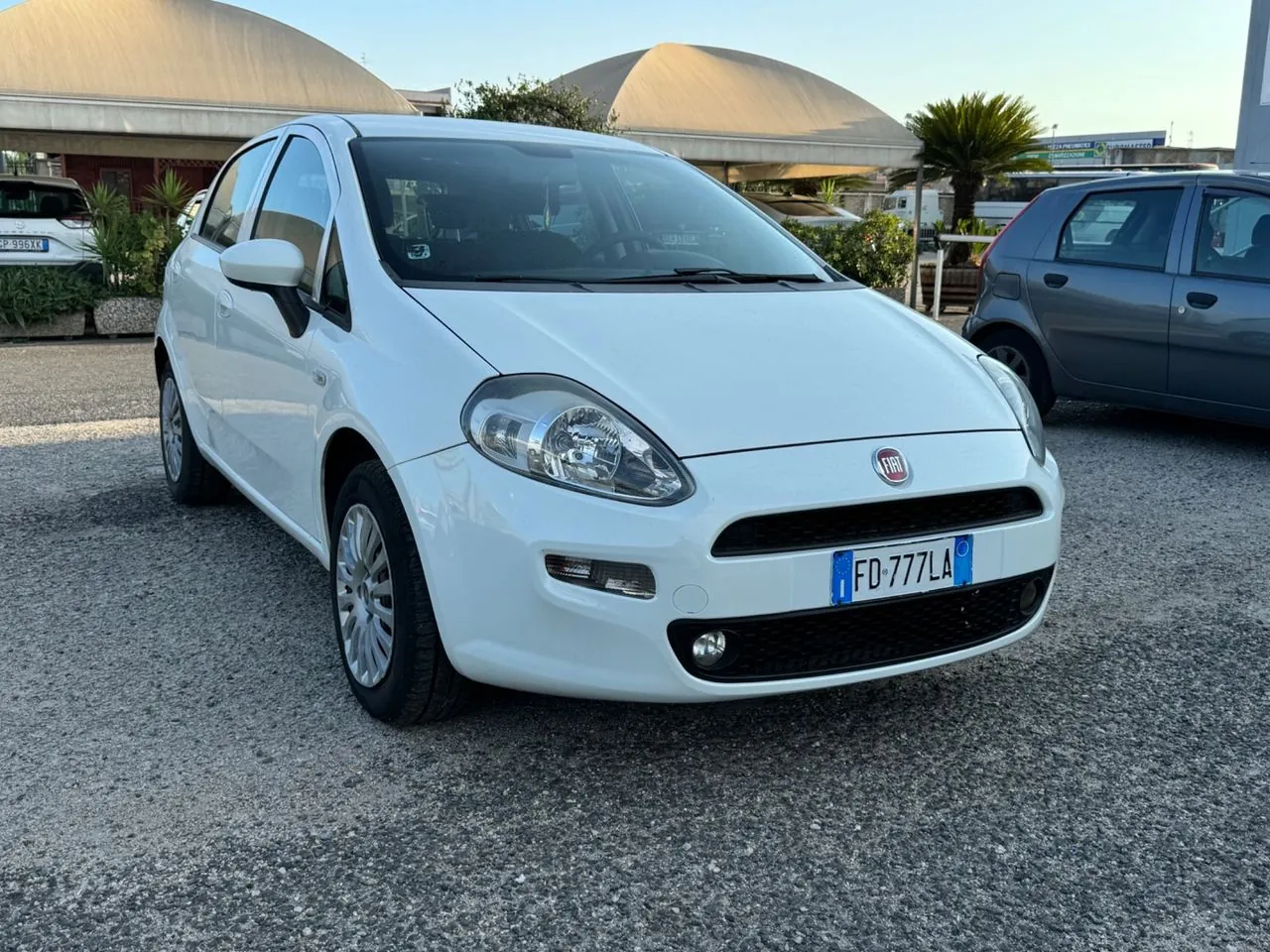 Fiat Punto 2016 photo 2