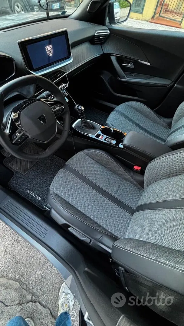 Peugeot 2008 2024 photo 5