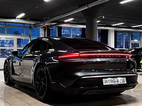 Porsche Taycan 4S 2020 photo 3