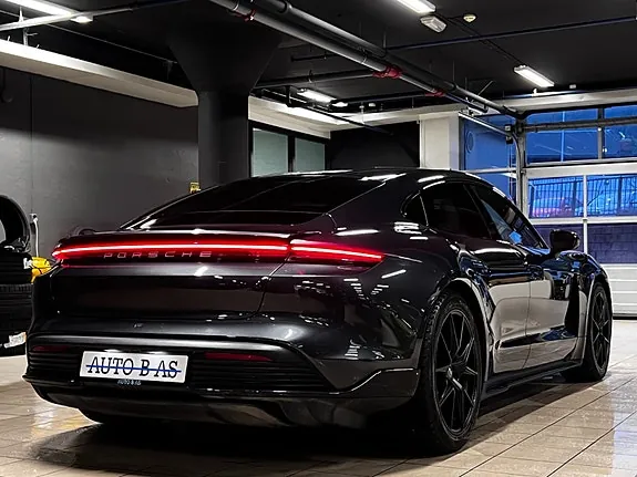 Porsche Taycan 4S 2020 photo 5