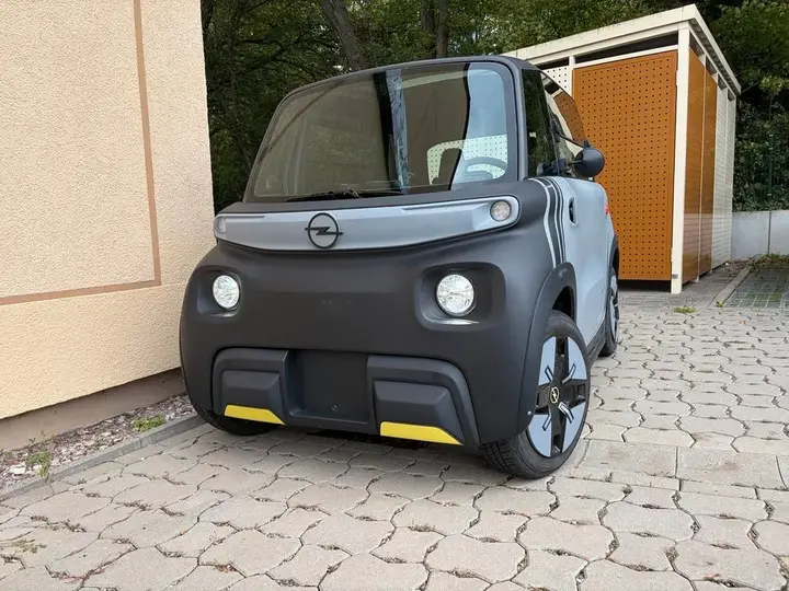 Opel Rocks E
