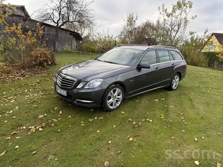 Mercedes-Benz E250