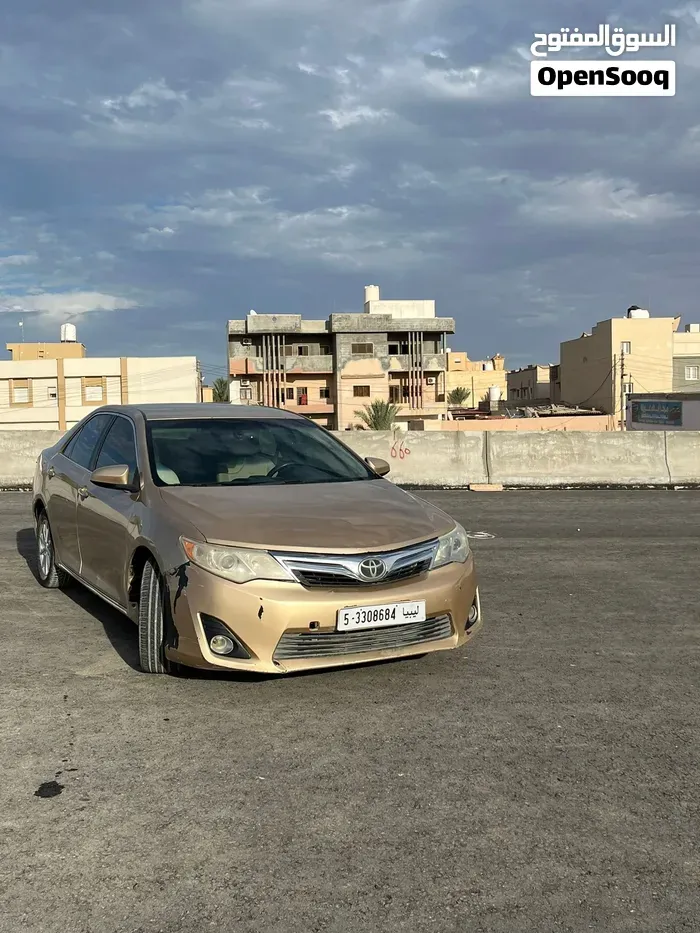 Toyota Camry 2014 photo 2