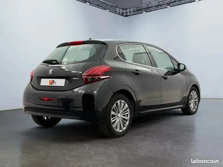 Peugeot 208 2016 photo 4