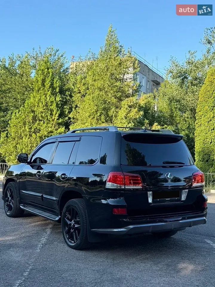 Lexus Lx 2010 photo 4