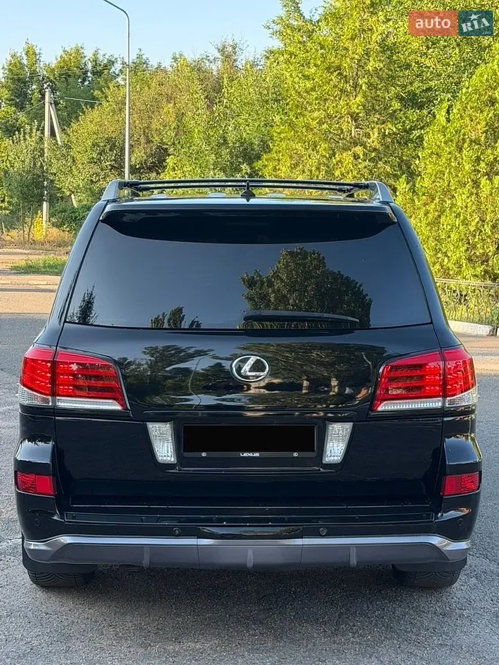 Lexus Lx 2010 photo 5