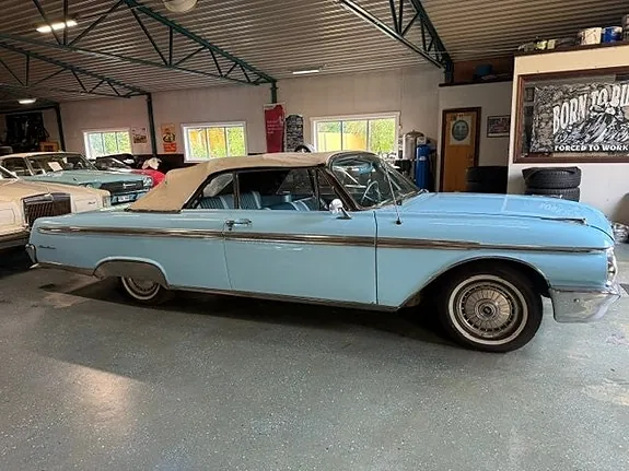 Ford Galaxie