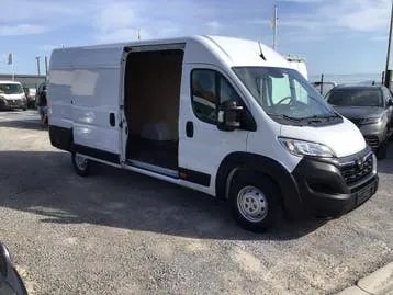 Opel Movano 2024 photo 2