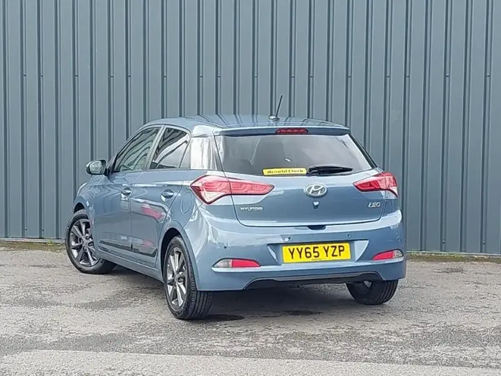 Hyundai I20 2016 photo 2