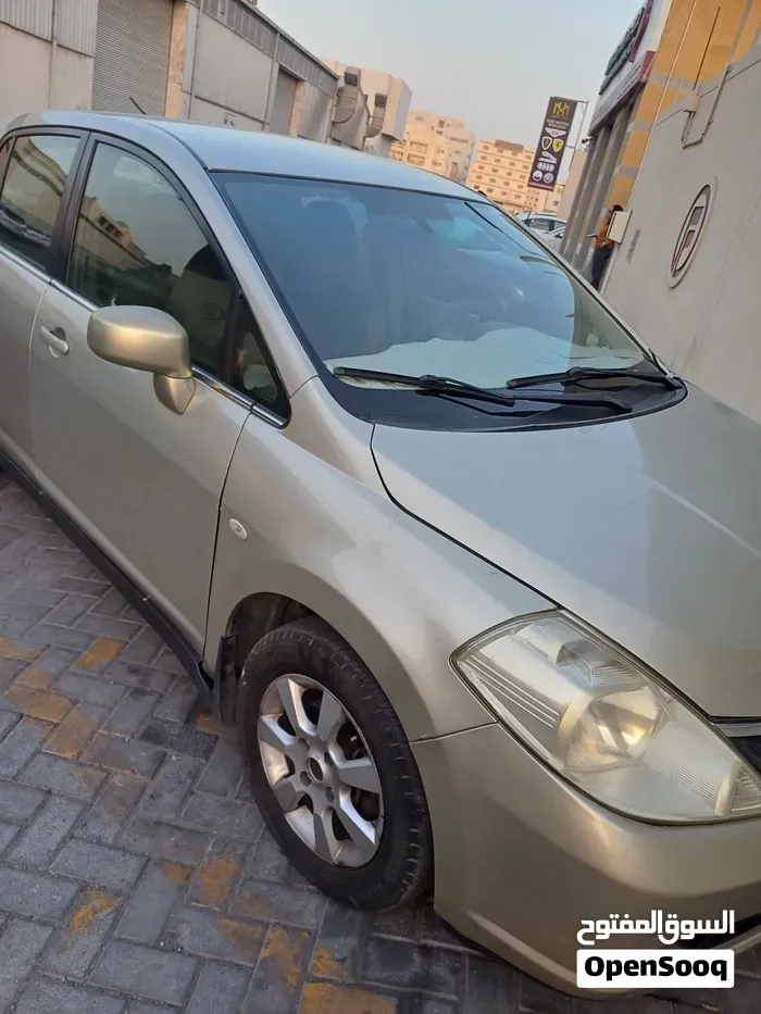 Nissan Tiida 2008 photo 4