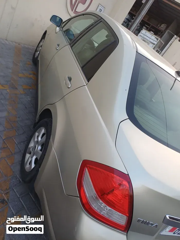 Nissan Tiida 2008 photo 2