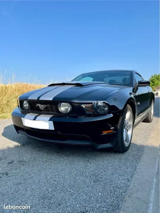 Ford Mustang 2012 photo 2
