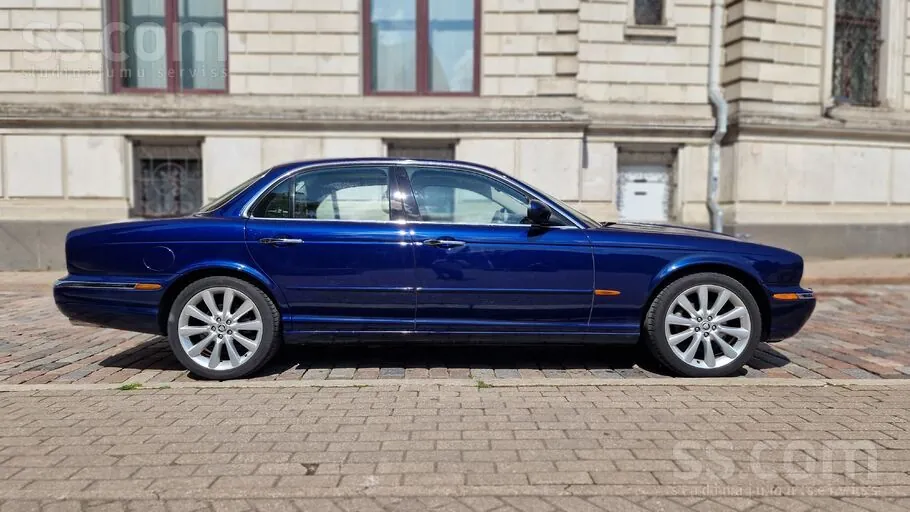 Jaguar Xj8 2003 photo 2
