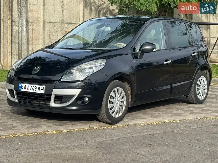 Renault Scenic 2010 photo 4