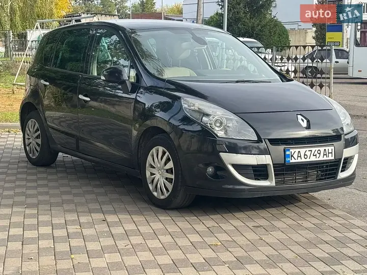Renault Scenic 2010 photo 2