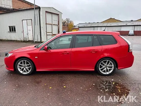 Saab 9-3 2011 photo 2
