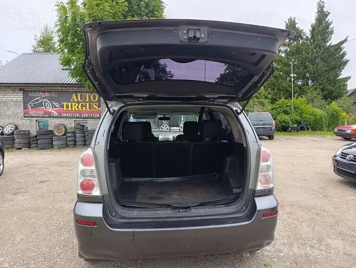 Toyota Corolla Verso 2008 photo 5