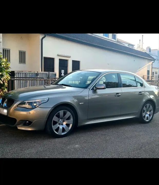 BMW 530I