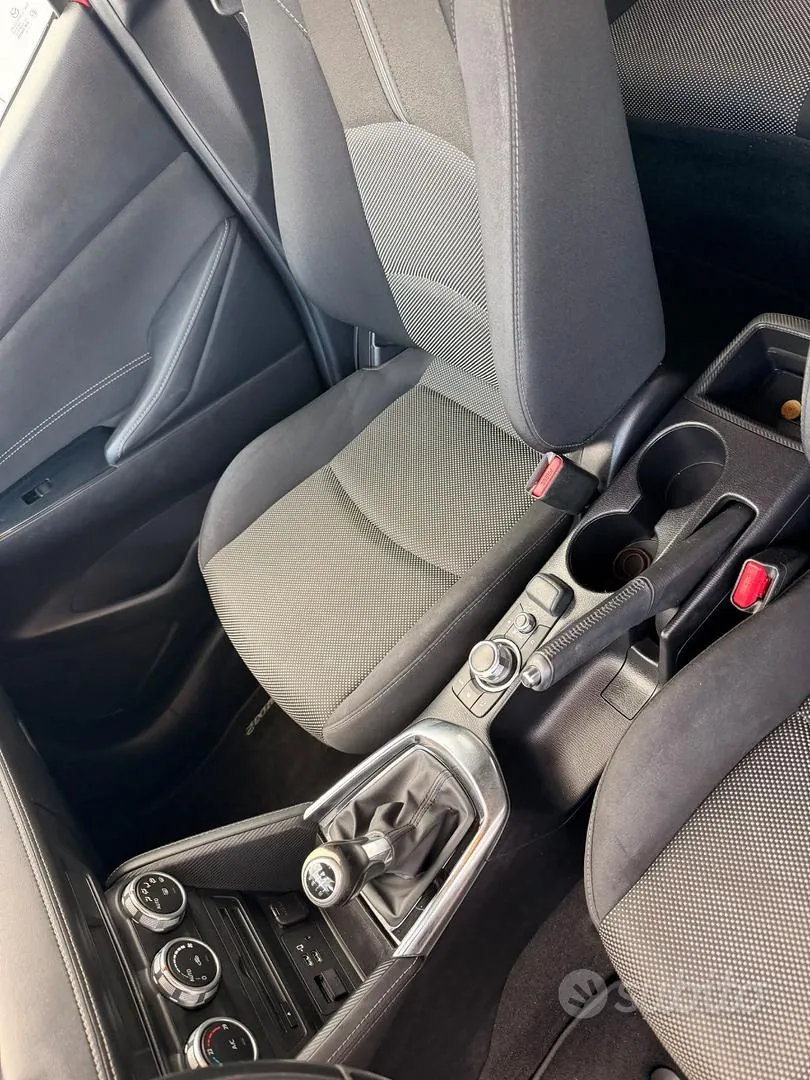 Mazda Mazda2 2018 photo 4
