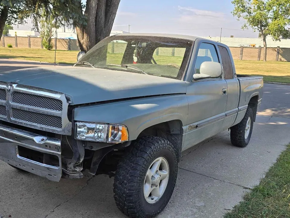 Dodge Ram 1500 1998 photo 2