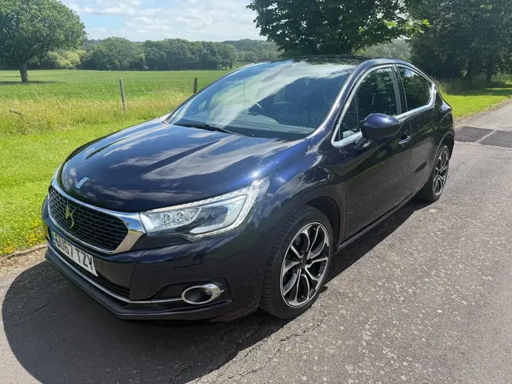 DS Automobiles Ds 4