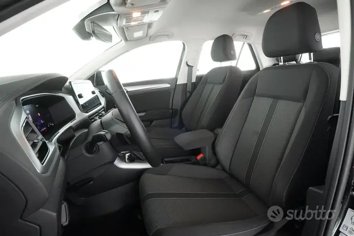 Volkswagen T-Roc 2025 photo 2