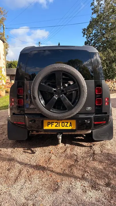 Land Rover Defender 110 2021 photo 5