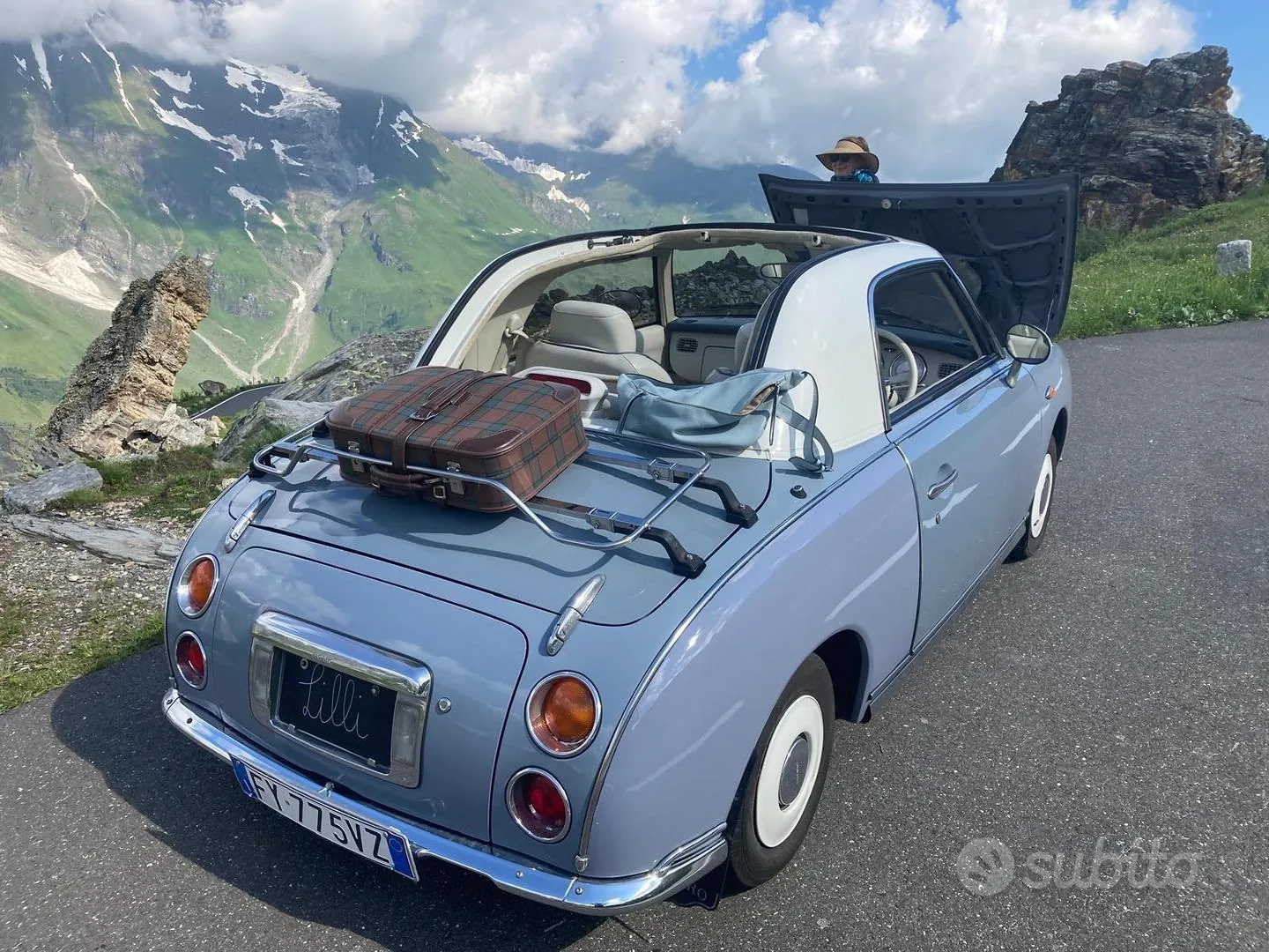 Nissan Figaro