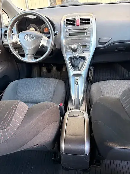 Toyota Auris 2009 photo 5