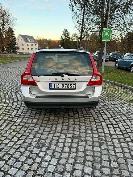 Volvo V70 2008 photo 4