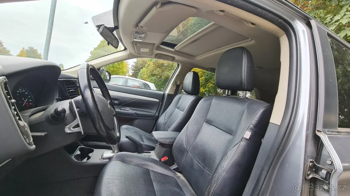 Mitsubishi Outlander 2014 photo 5