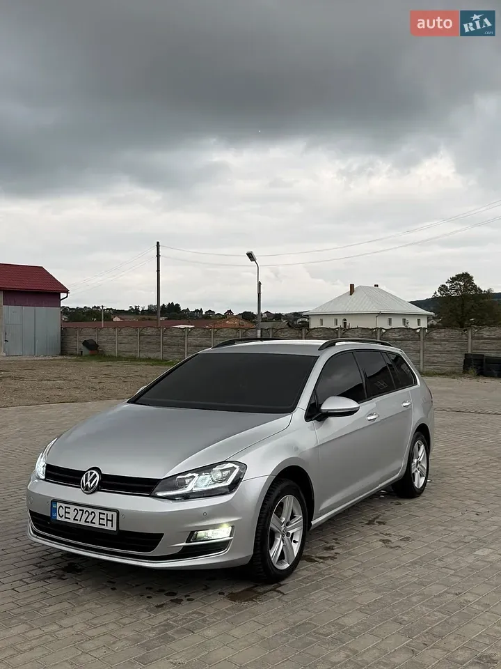 Volkswagen Golf 2013 photo 2